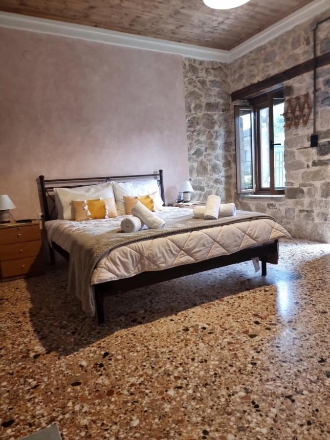Appartement Οικιεσ Παλιοσ Φουρνοσ à Pramanta Extérieur photo