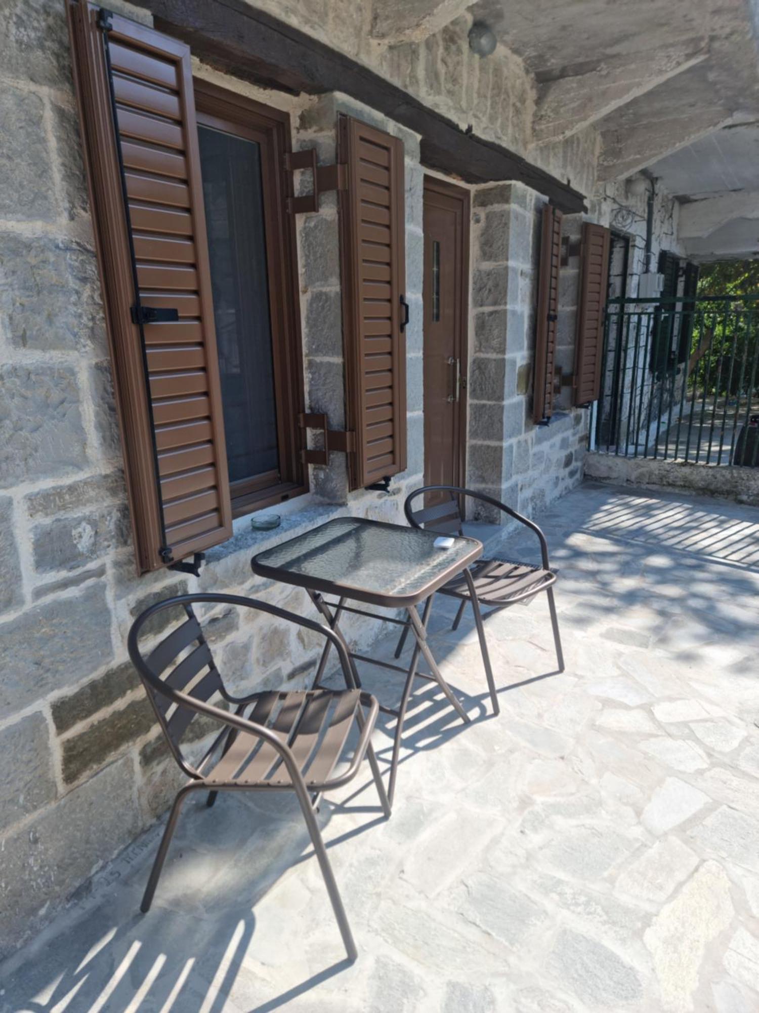 Appartement Οικιεσ Παλιοσ Φουρνοσ à Pramanta Extérieur photo